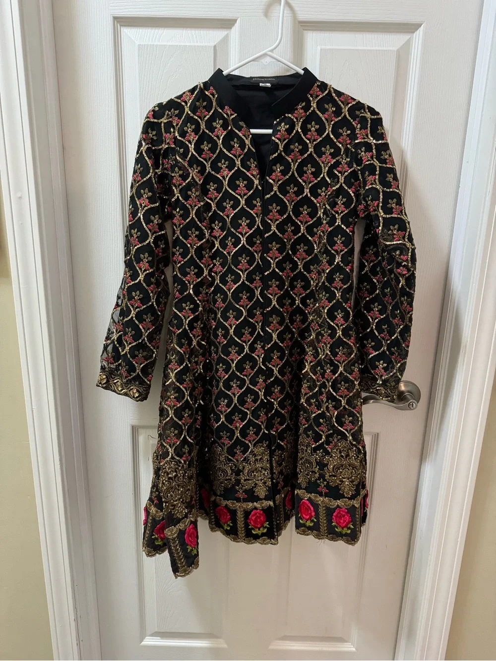 Zainab Hasan embroidered dress M - Picture 3 of 11